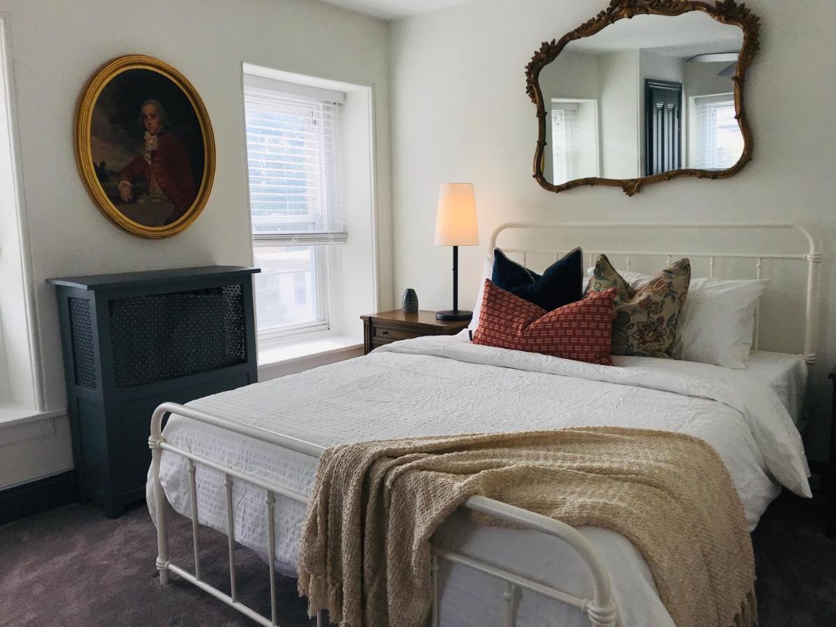 Modern Parisian In The Heart Of Manayunk Philadelphia